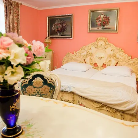 Cezar Otel 2*